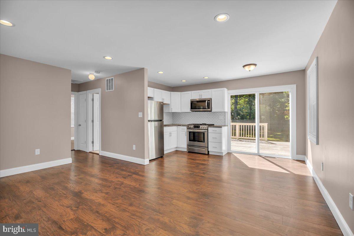 132 Edison Road Cherry Hill, NJ 08034 - Photo 4 of 24