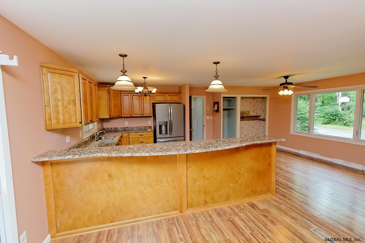2186 East Schodack Road Schodack, NY 12063 - Photo 3 of 25 Photo 3