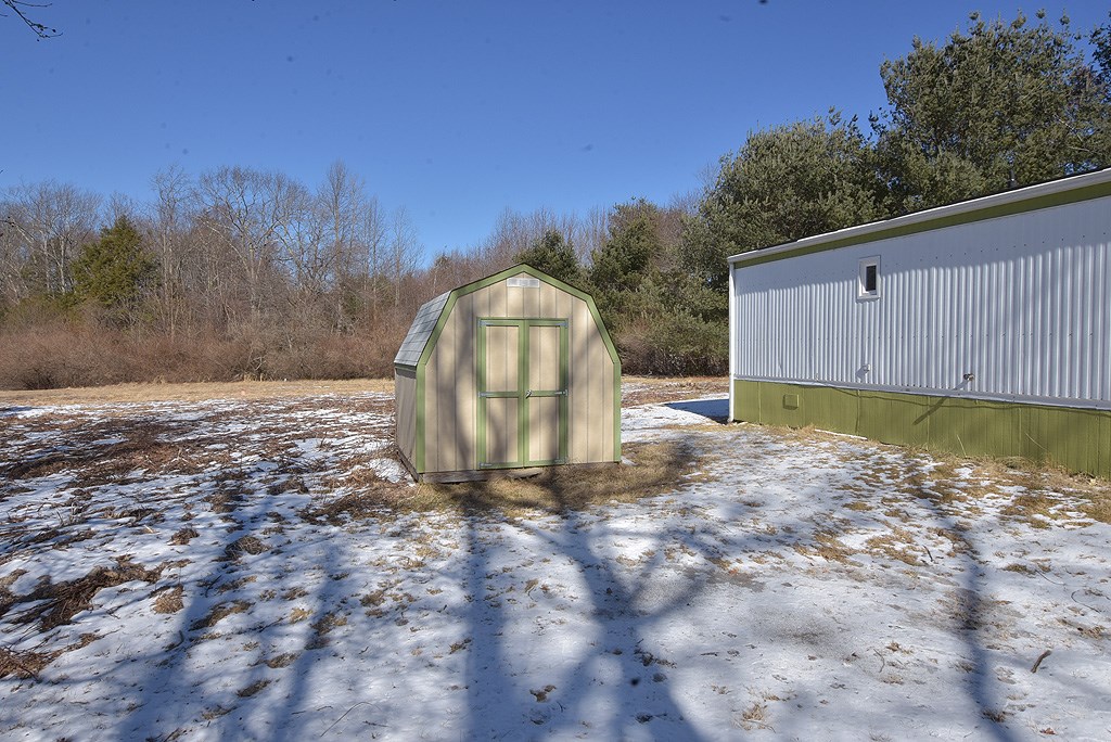 32 Hemlock Road Glocester, RI 02814 - Photo 3 of 10 Gallery Image 3