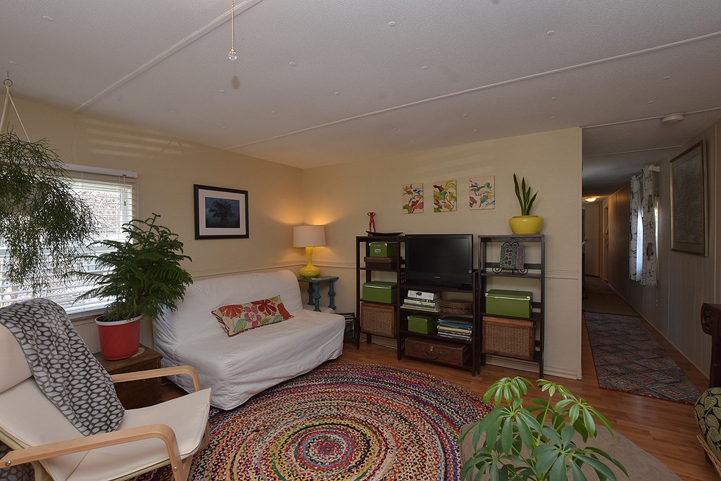 32 Hemlock Road Glocester, RI 02814 - Photo 6 of 10 Gallery Image 6