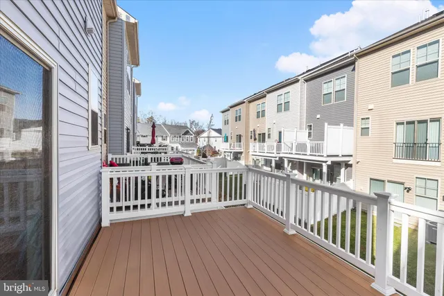 a view of a sitting area with furniture and garden