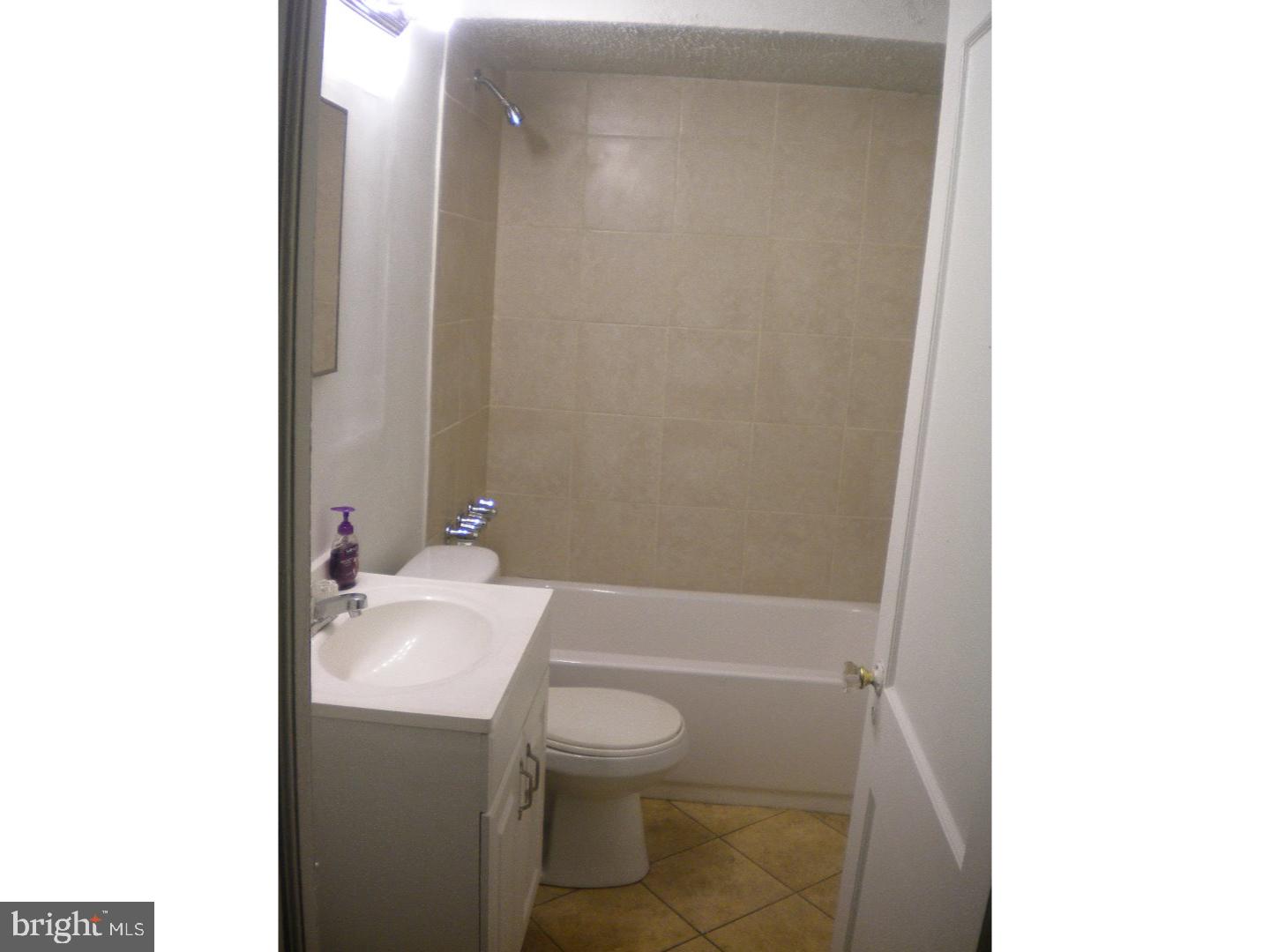 2008 East Rittenhouse Street Philadelphia, PA 19138 - Photo 11 of 19
