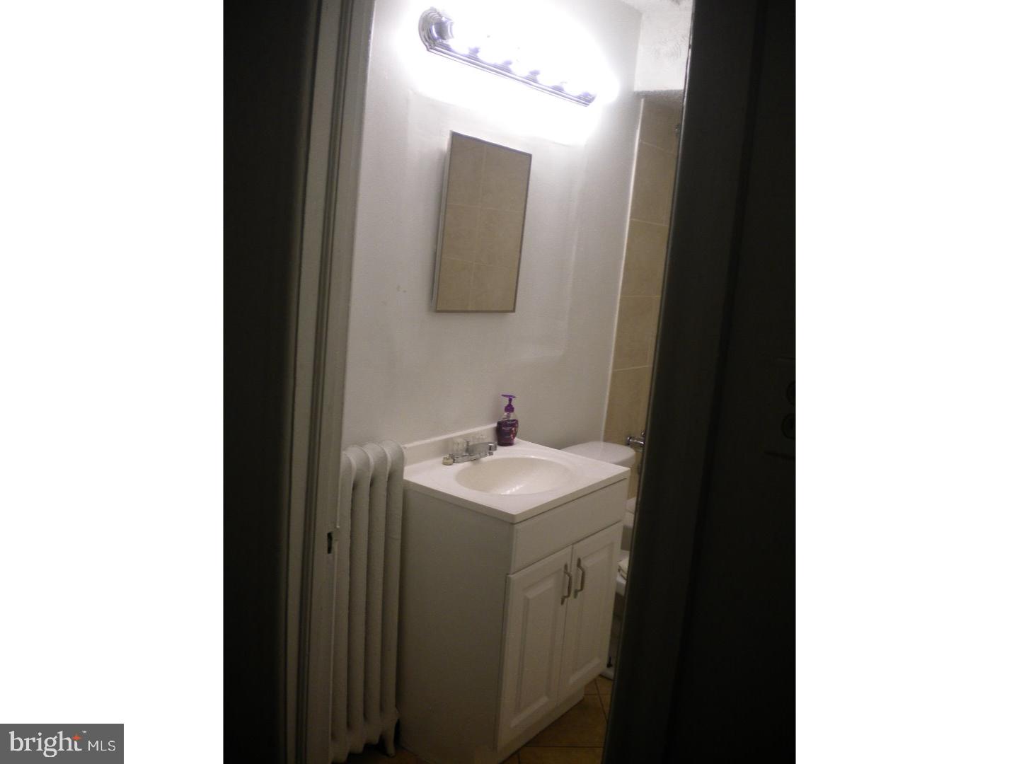 2008 East Rittenhouse Street Philadelphia, PA 19138 - Photo 10 of 19 Bathroom
