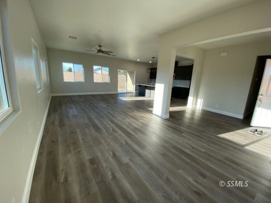 1057 Ocean Avenue Ridgecrest, CA 93555 - Photo 5 of 11 Gallery Image 5