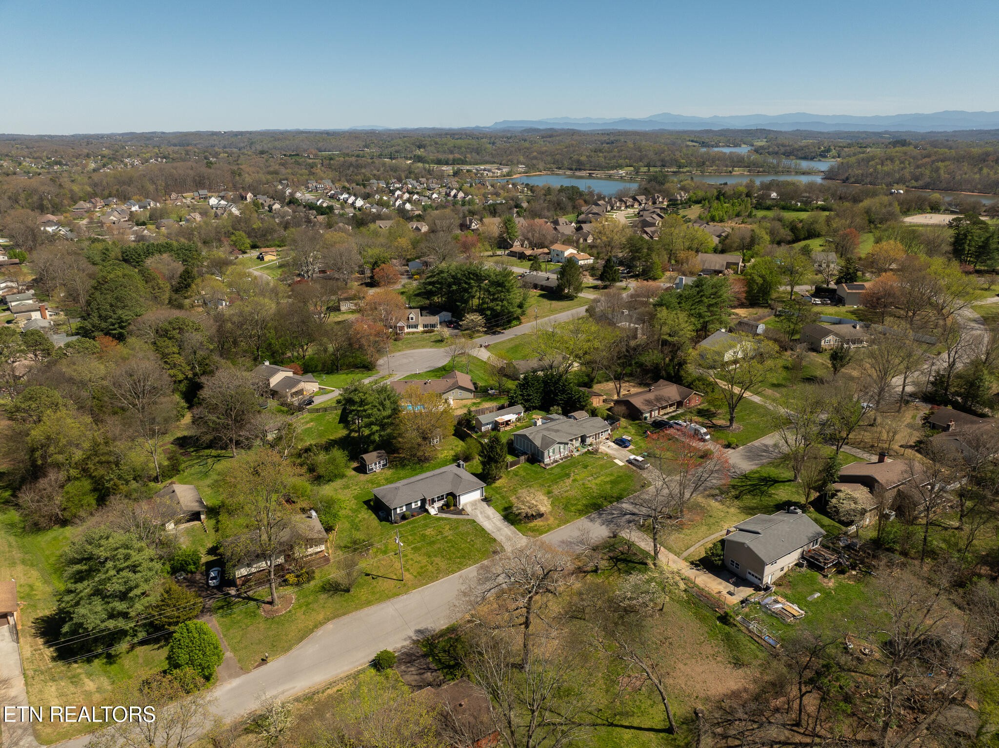 520 Harrow Road Knoxville, TN 37934 - Photo 41 of 42 an aerial view of residential houses with outdoor space