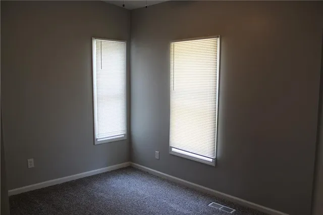 $175,000 | 312 South 10th Street, Leavenworth, KS 66048