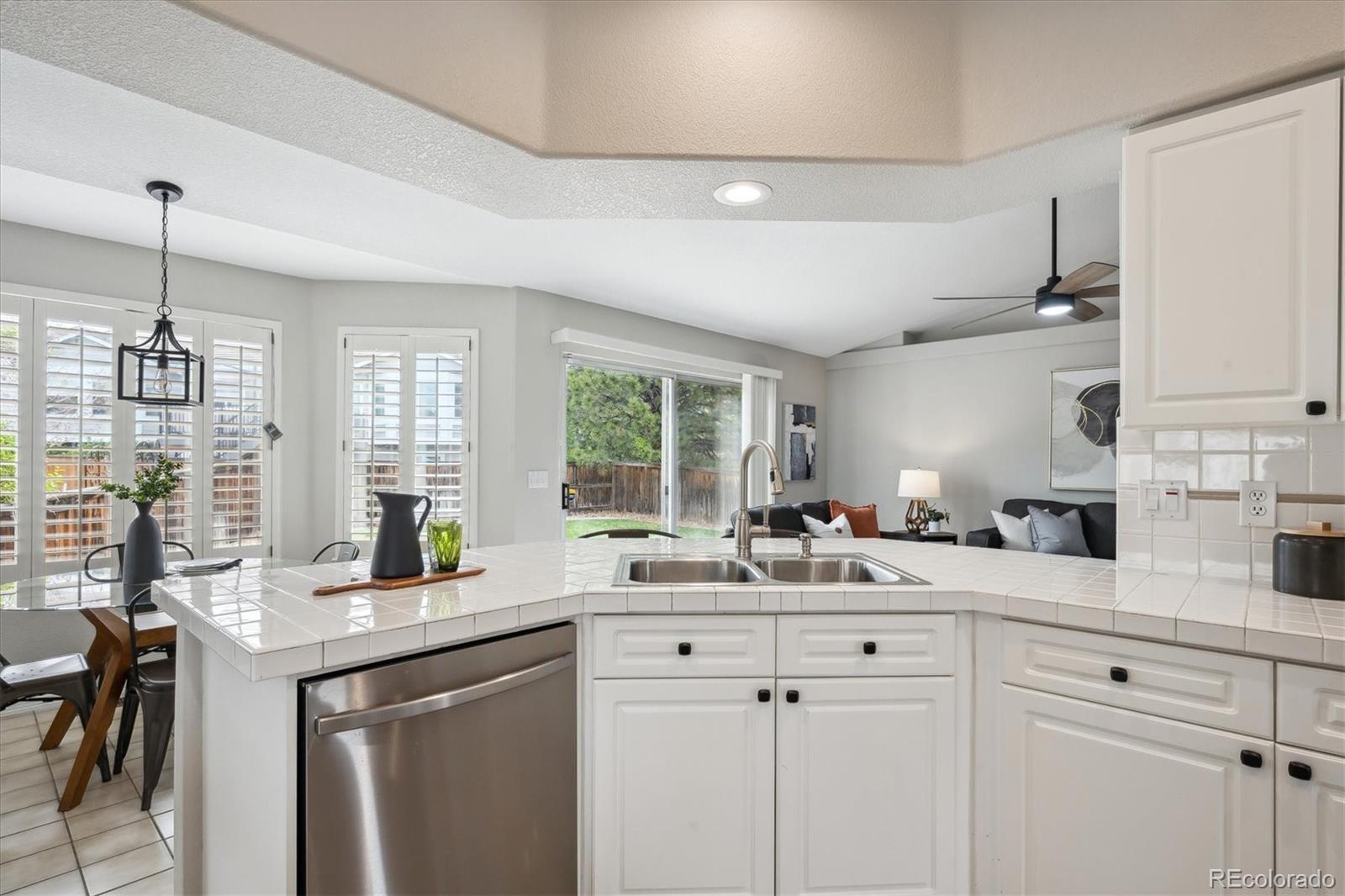 10060 South Oak Leaf Way Highlands Ranch, CO 80129 - Photo 21 of 39