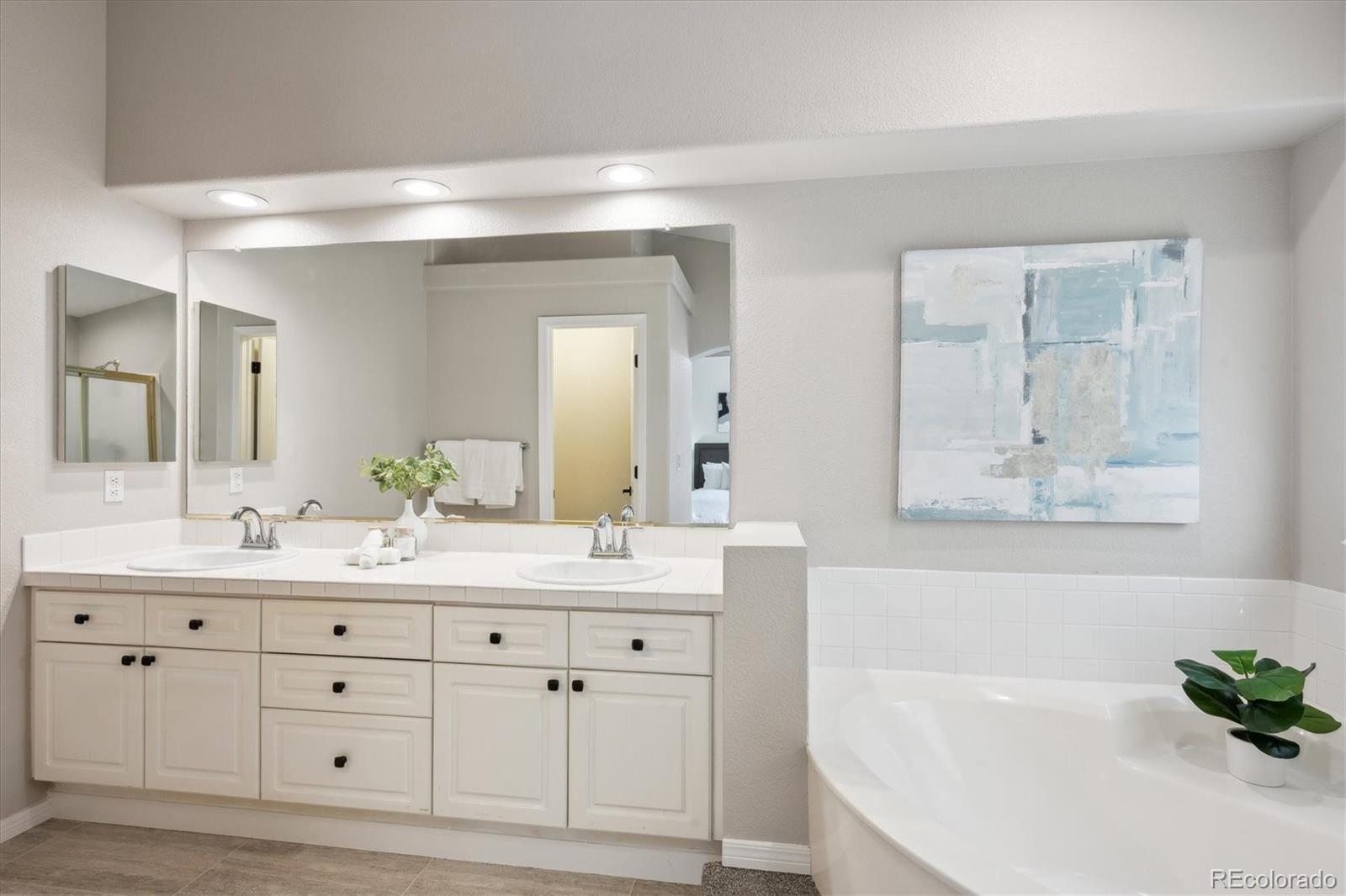 10060 South Oak Leaf Way Highlands Ranch, CO 80129 - Photo 27 of 39