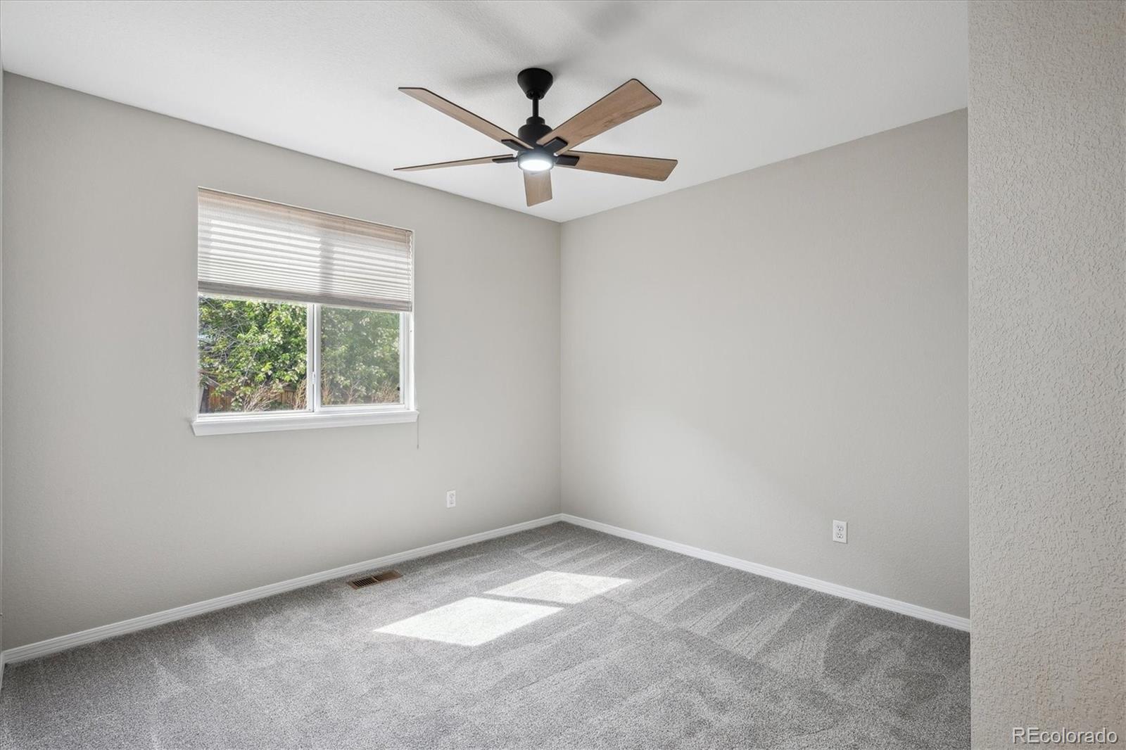 10060 South Oak Leaf Way Highlands Ranch, CO 80129 - Photo 30 of 39