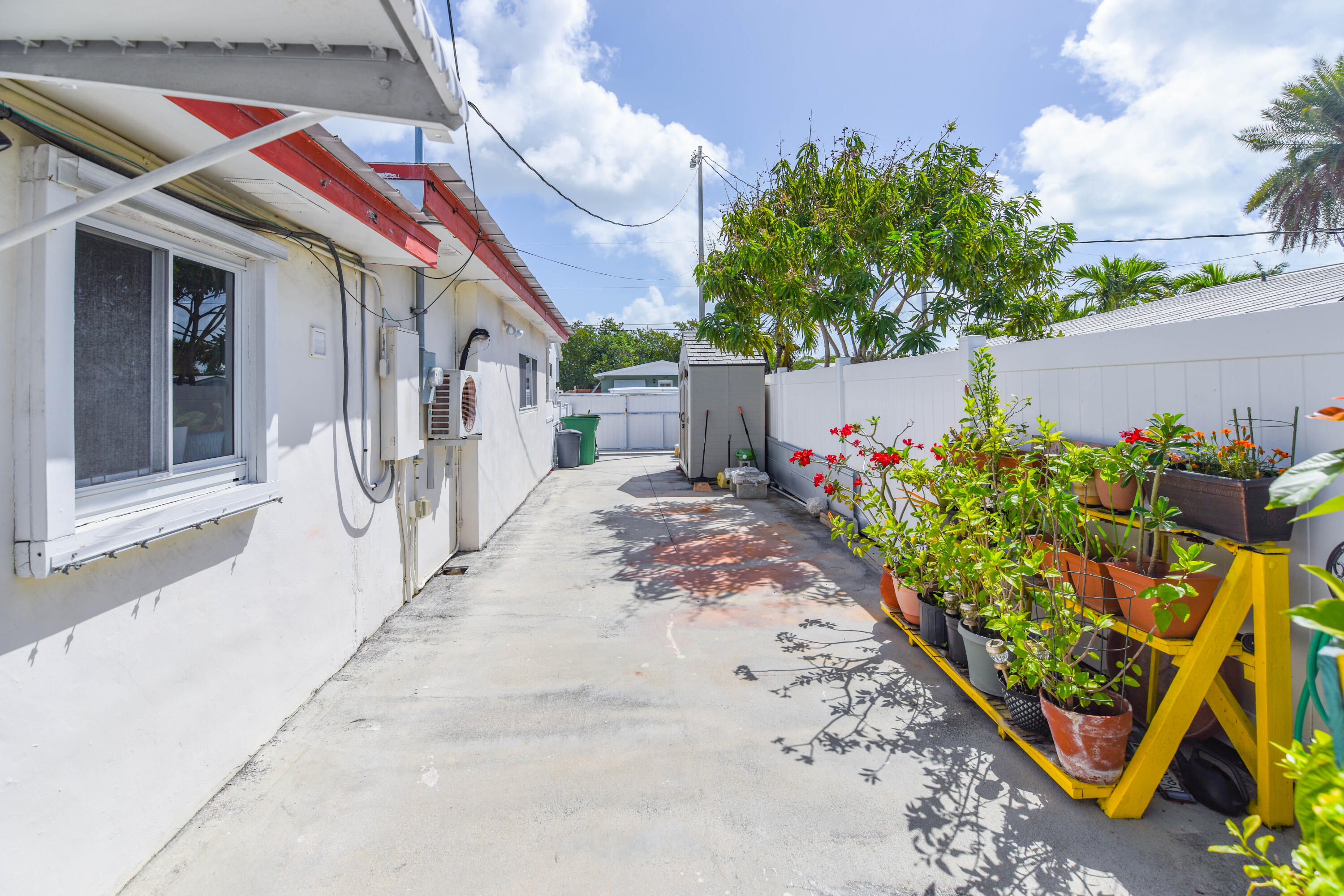 1524 5th Street Key West, FL 33040 - Photo 29 of 31 a view of a house with potted plants