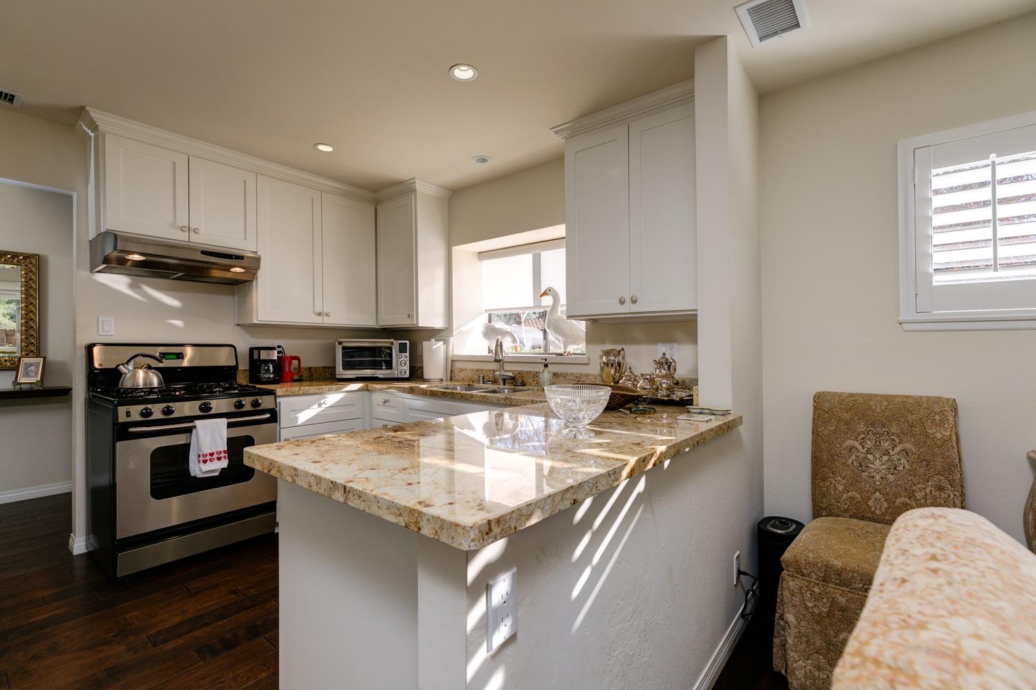 410 Church Road, Unit 10 Ojai, CA 93023 - Photo 10 of 21 Gallery Image 10