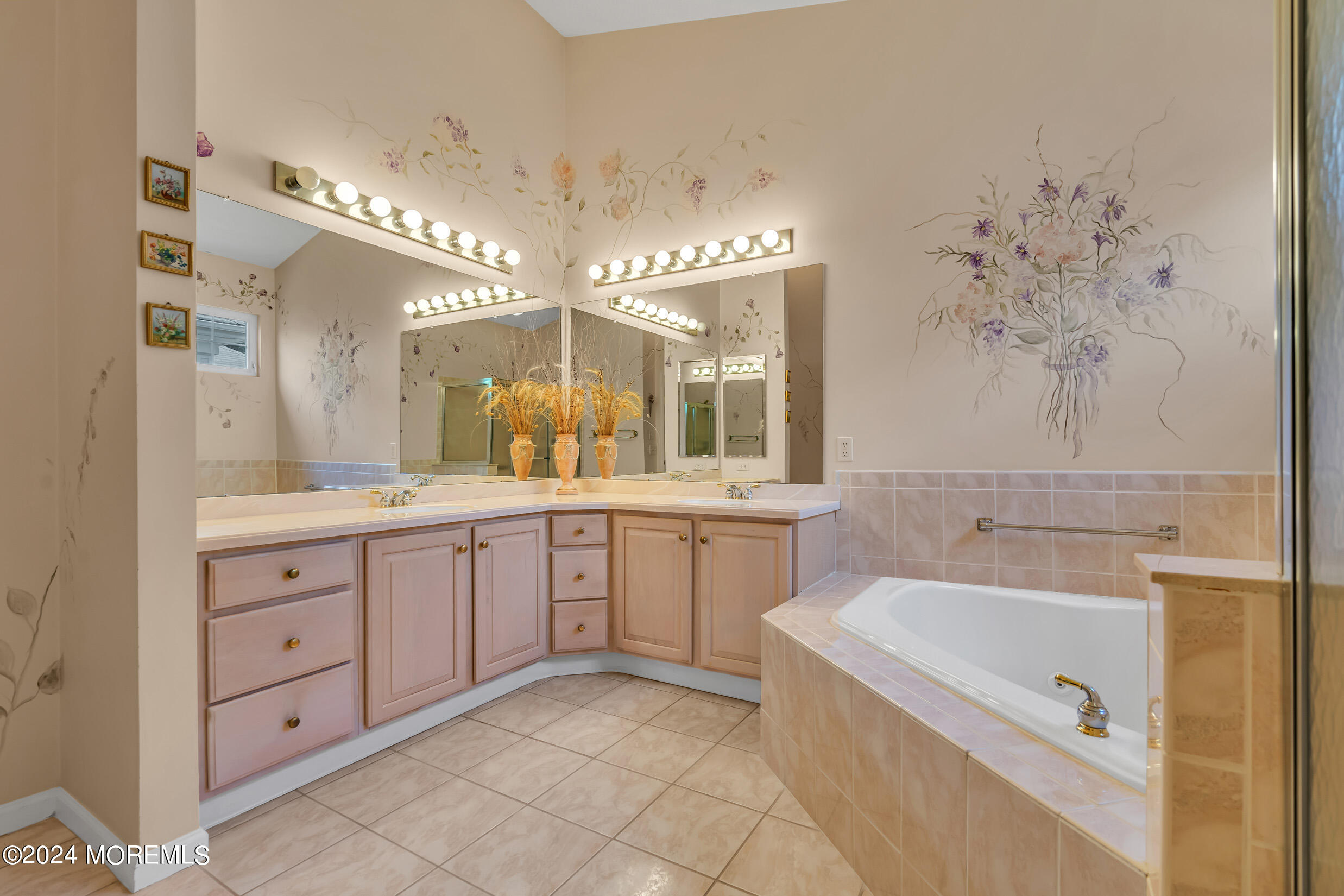 37 Silverside Road Lakewood, NJ 08701 - Photo 38 of 77 5 (34)