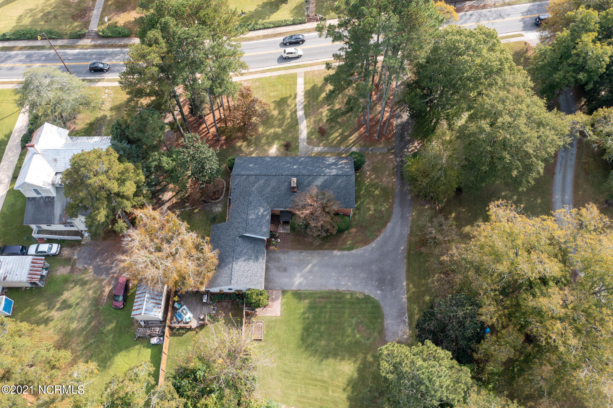 815 Fayetteville Road Rockingham, NC 28379 - Photo 5 of 52 DJI_0011