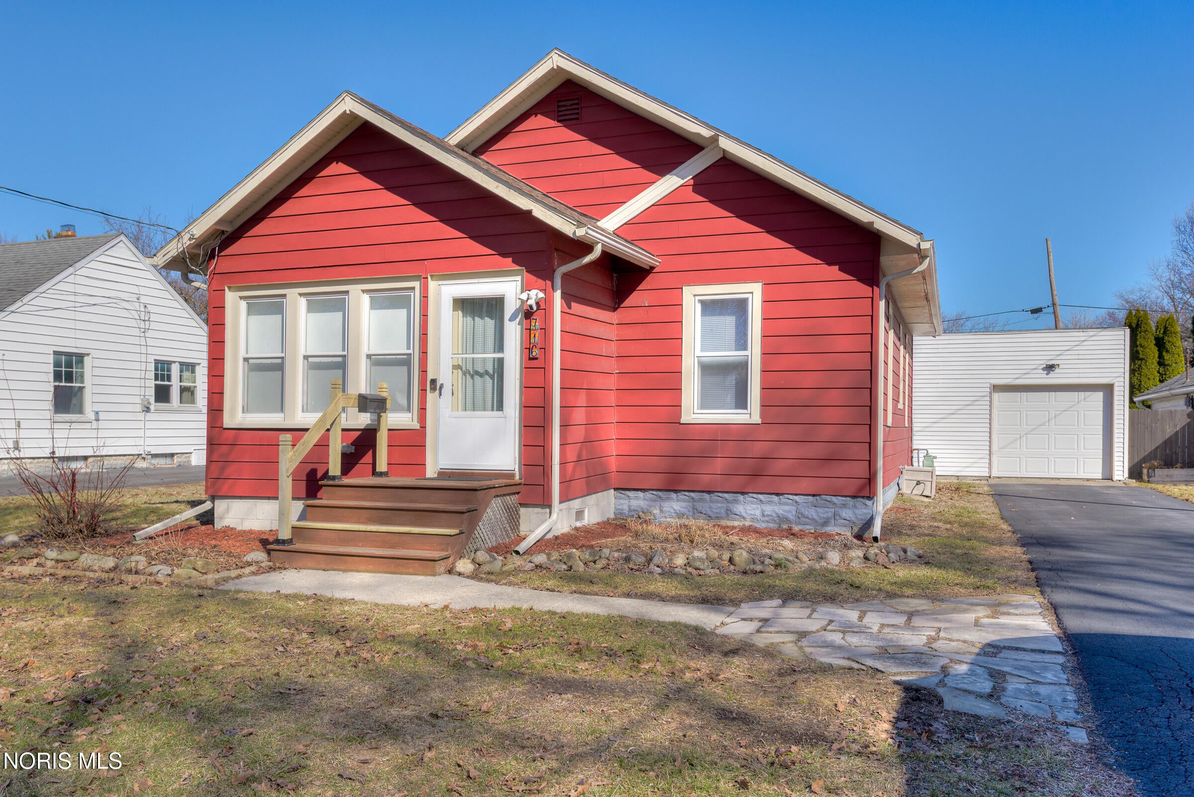 716 Ransom Street Maumee, OH 43537 - Photo 1 of 1 Front exterior - Right