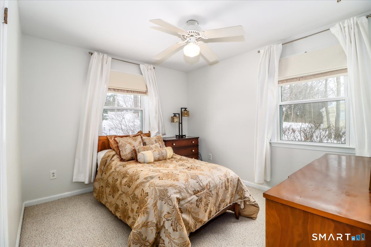 135 Parsonage Hill Road Northford, CT 06472 - Photo 16 of 38