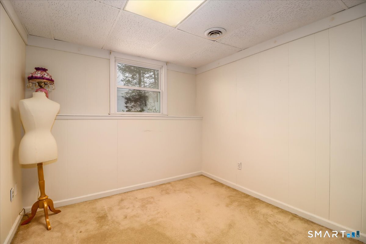 135 Parsonage Hill Road Northford, CT 06472 - Photo 28 of 38