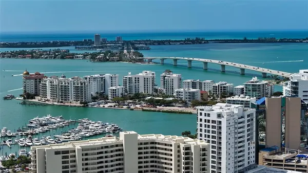 $999,000 | 200 Cocoanut Avenue, Unit 4, Sarasota, FL 34236