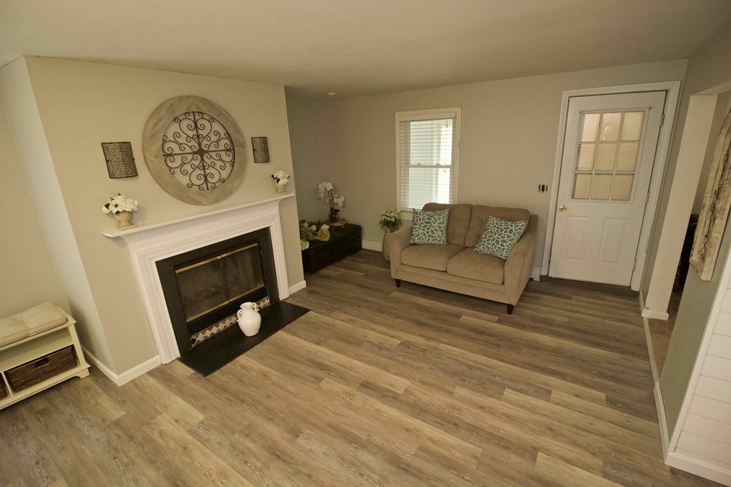 78 Patterson Road Shirley, MA 01464 - Photo 2 of 15 Gallery Image 2