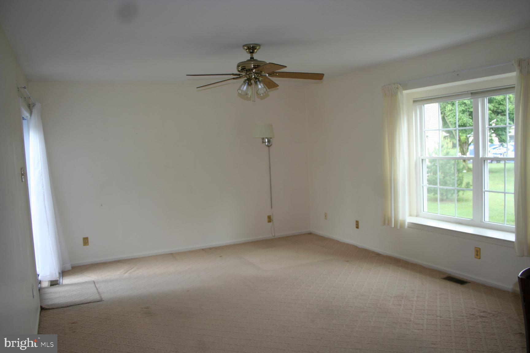 447 Country Way Mickleton, NJ 08056 - Photo 8 of 27 Gallery Image 8