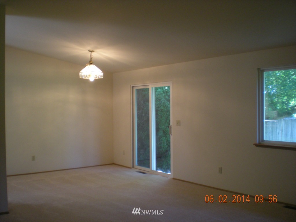 1312 East Gilkey Road Burlington, WA 98233 - Photo 2 of 9