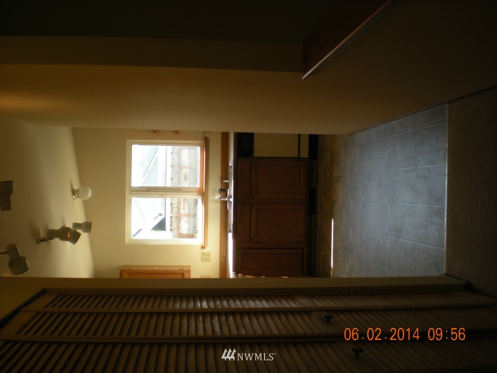 1312 East Gilkey Road Burlington, WA 98233 - Photo 3 of 9