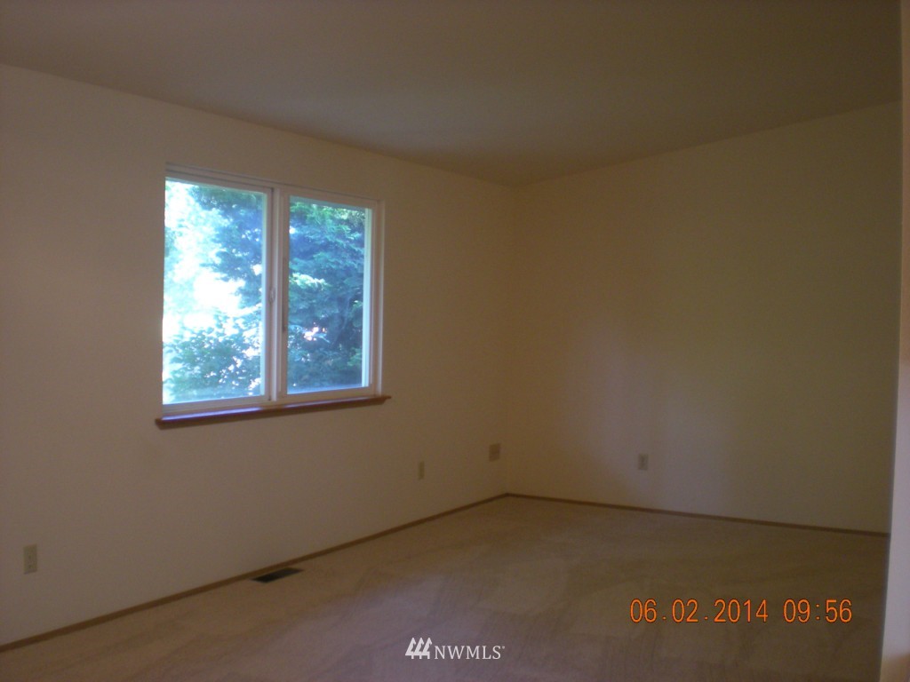 1312 East Gilkey Road Burlington, WA 98233 - Photo 5 of 9