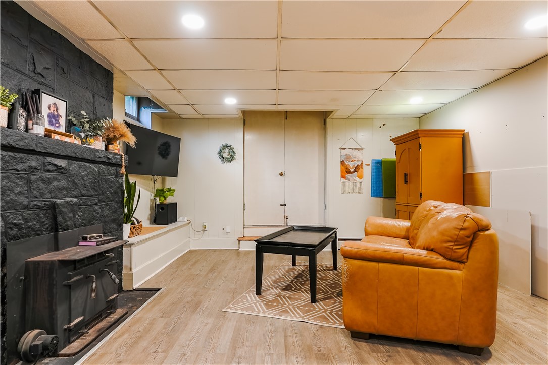 61 Knotty Oak Road Coventry, RI 02816 - Photo 23 of 31