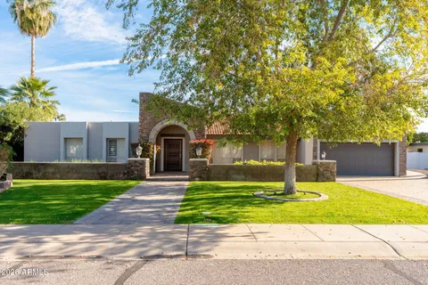 $2,099,999 | 8022 East Vía Bonita, Scottsdale, AZ 85258