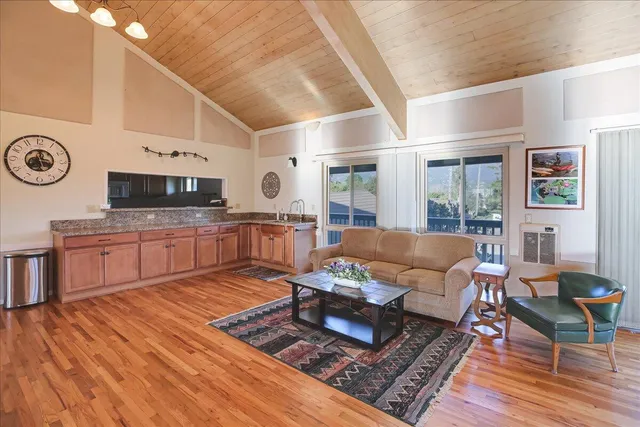 $819,000 | 5910 Encina Road, Unit 3, Goleta, CA 93117