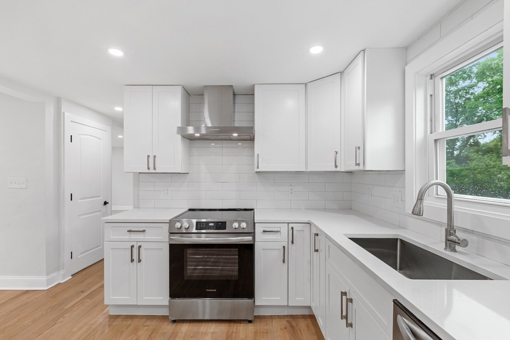 21 Rhoda Street Tewksbury, MA 01876 - Photo 7 of 31 Gallery Image 7