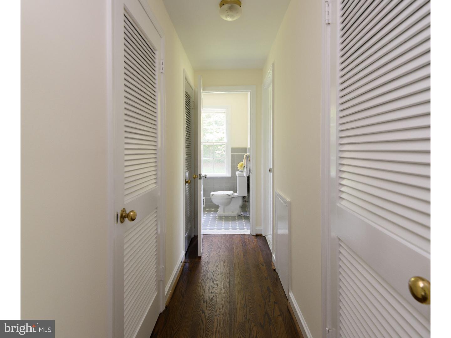 736 Stoke Road Villanova, PA 19085 - Photo 14 of 25 Hallway