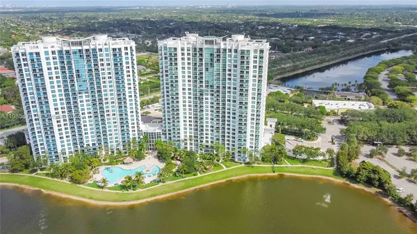 $274,000 | 2641 North Flamingo Road, Unit 307N, Sunrise, FL 33323