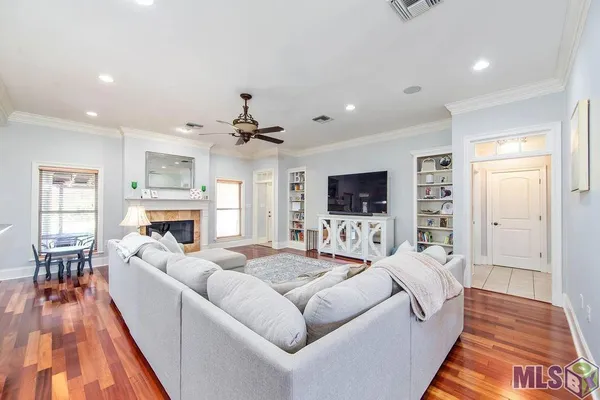 $464,000 | 462 Meadow View Court, Thibodaux, LA 70301