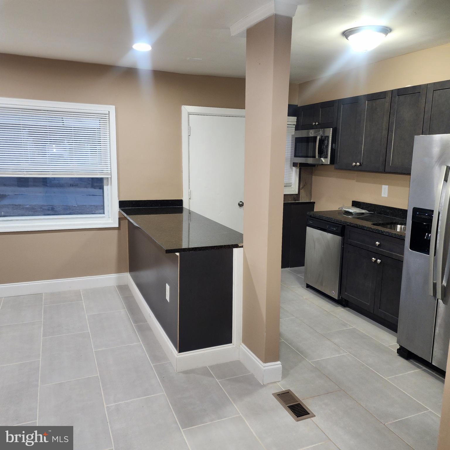 7528 Rabon Avenue Baltimore, MD 21222 - Photo 6 of 20 Kitchen