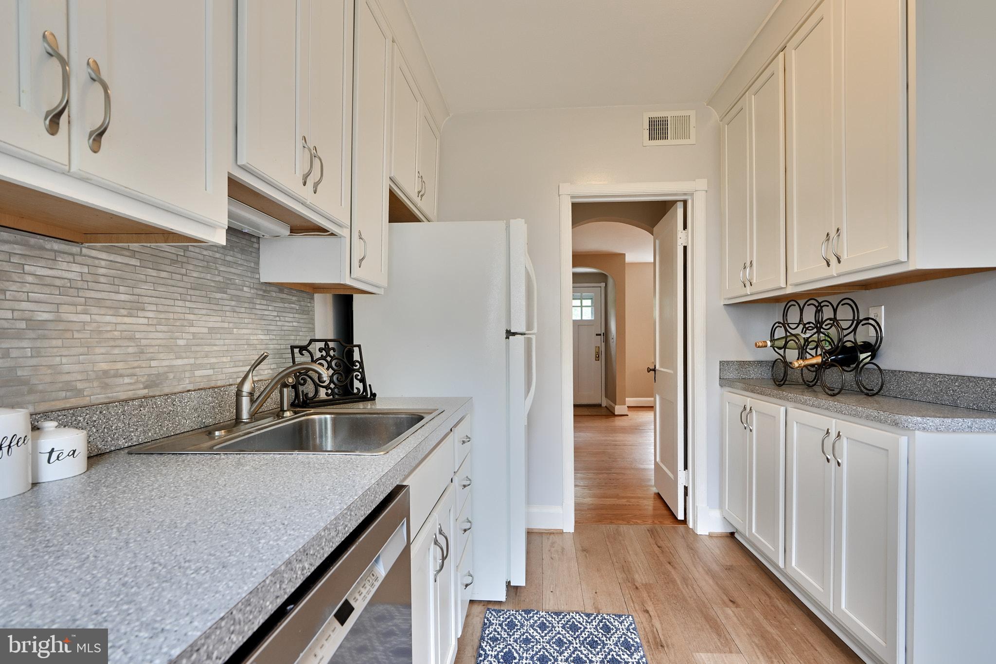 217 Dumbarton Road Baltimore, MD 21212 - Photo 17 of 55 New LVT Flooring - 2023