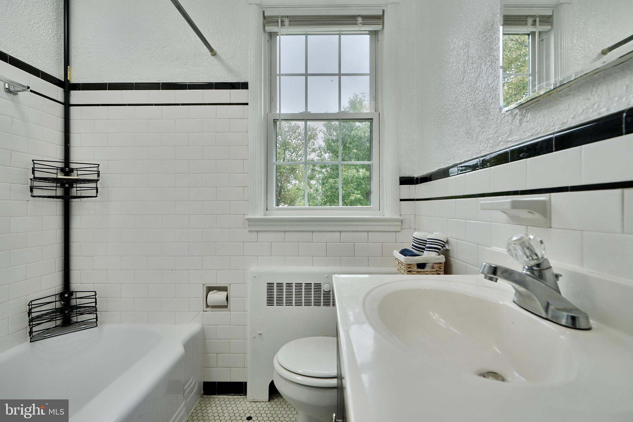 217 Dumbarton Road Baltimore, MD 21212 - Photo 32 of 55 Lighting also updated