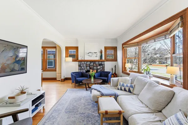 $350,000 | 1786 Juliet Avenue, St. Paul, MN 55105