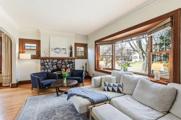 $350,000 | 1786 Juliet Avenue, St. Paul, MN 55105