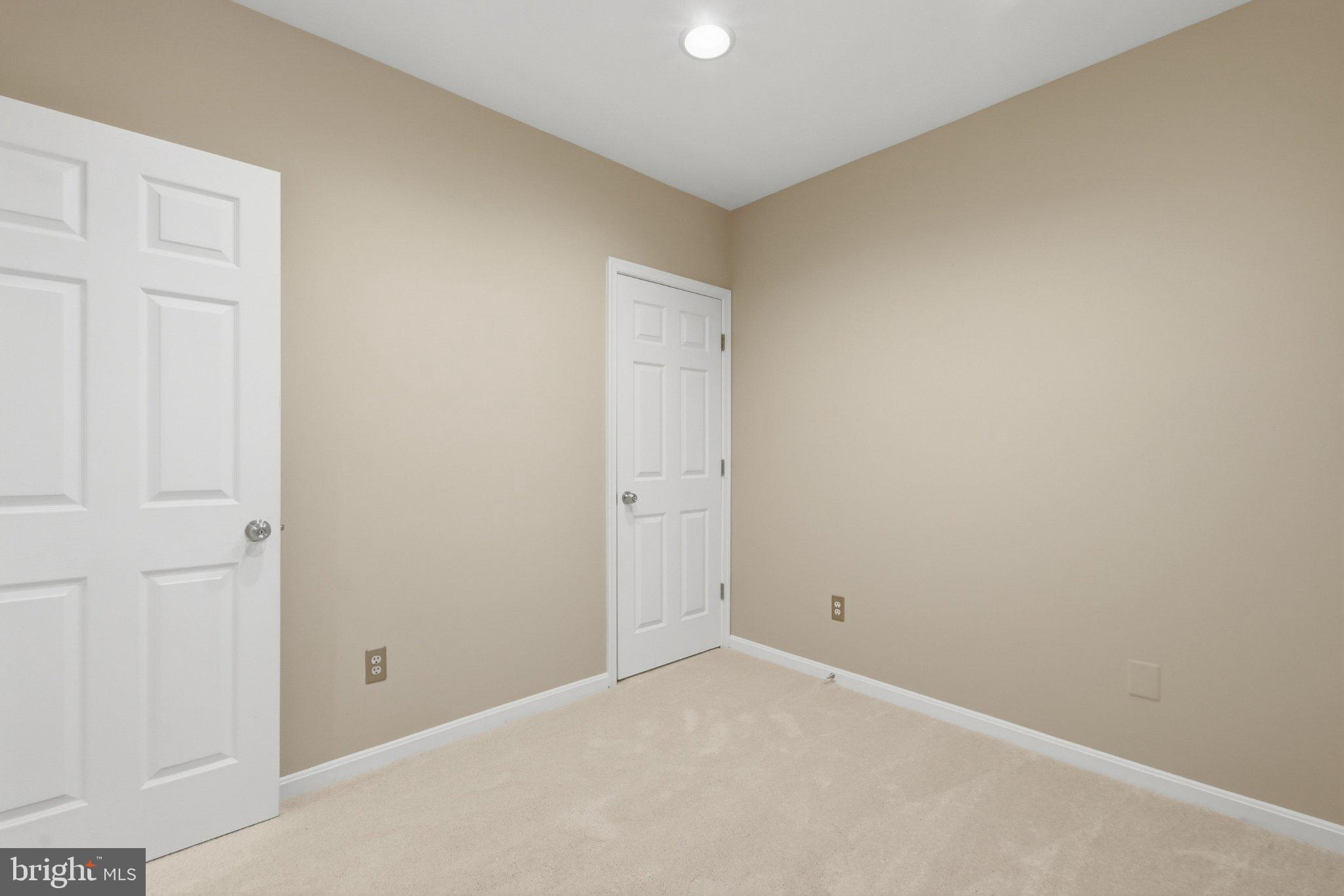 1986 Logan Manor Drive Reston, VA 20190 - Photo 26 of 36 Bedroom #4 on the lower level