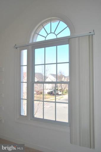 47659 Rhyolite Place Sterling, VA 20165 - Photo 18 of 25 Window in Master Bedroom Closet