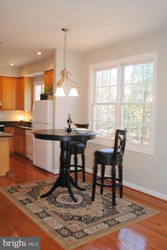 47659 Rhyolite Place Sterling, VA 20165 - Photo 9 of 25 Breakfast Room