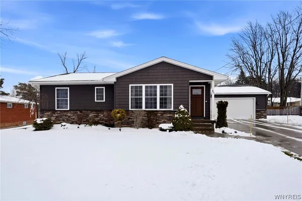 $375,000 | 80 6th Avenue, Lancaster, NY 14086