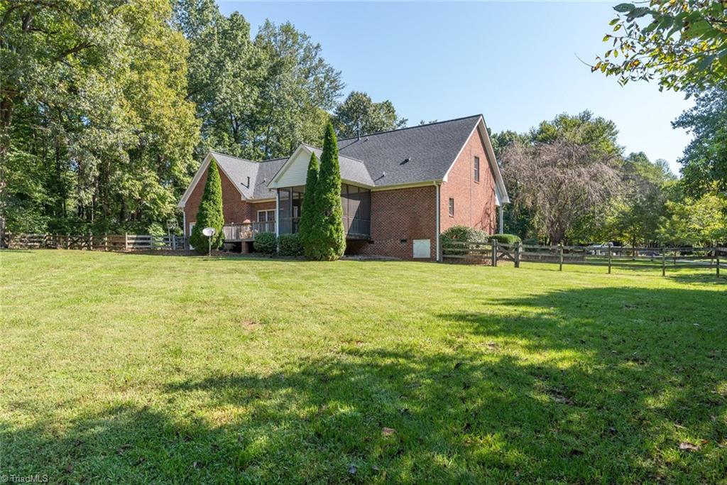 1797 Case Oak Court Oak Ridge, NC 27310 - Photo 6 of 25