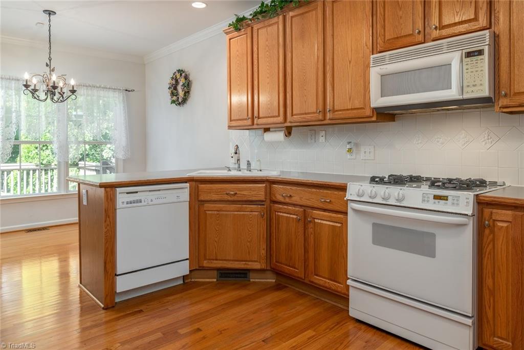 1797 Case Oak Court Oak Ridge, NC 27310 - Photo 10 of 25