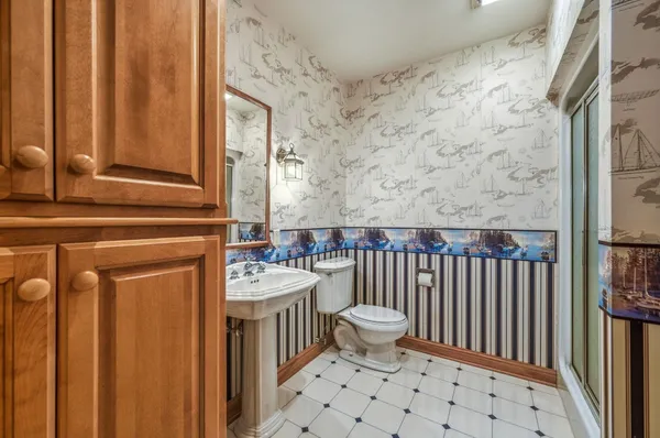 $1,295,000 | 6121 Sandy Cove, Luxemburg, WI 54217