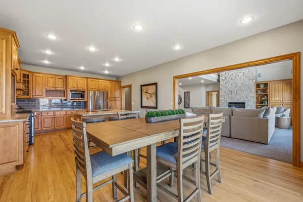 $1,295,000 | 6121 Sandy Cove, Luxemburg, WI 54217