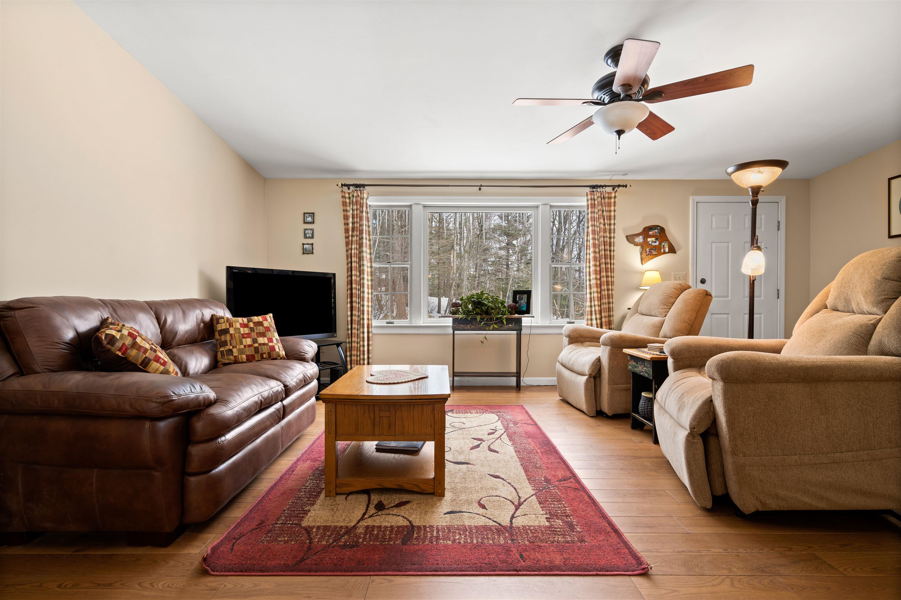 187 Lull Road Weare, NH 03281 - Photo 4 of 29