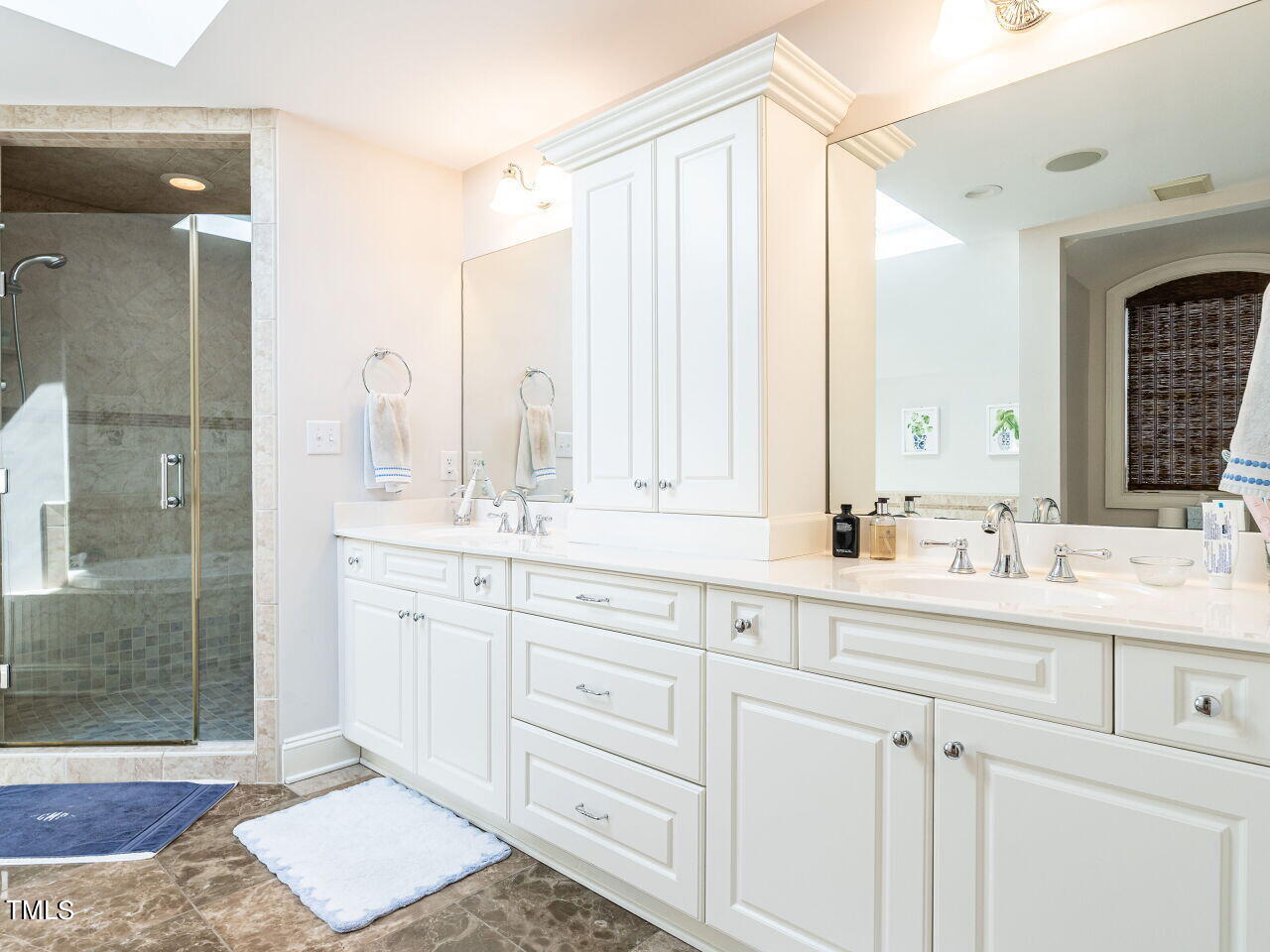 2624 Wells Avenue Raleigh, NC 27608 - Photo 23 of 35 023-1280x960-primary-bath