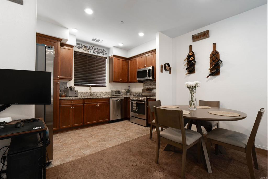 2860 Athens Road, Unit 6 Chula Vista, CA 91915 - Photo 4 of 23