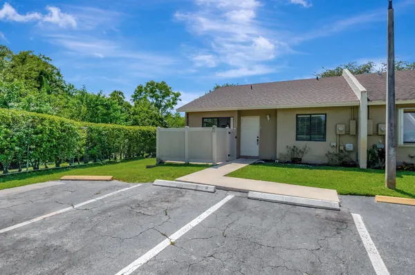 $2,500 | 10323 Boca Bend West, Unit K1, Boca Raton, FL 33428